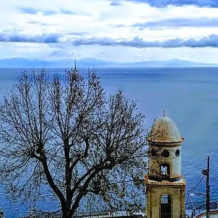 Bed & Breakfast Domus Gaia Amalfi