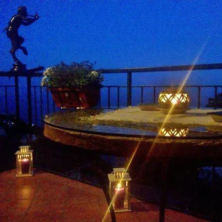 Domus Gaia فندق مبيت وإفطار 3*